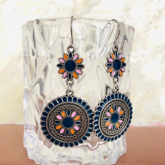 Jewelry - VIntage Ethnic Drop Earrings